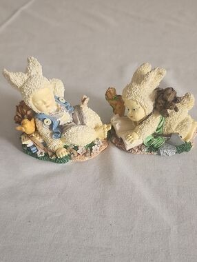 Special Friends Figurines By Sherri Buck Baldwin 1999 Easter  Bunny Suits